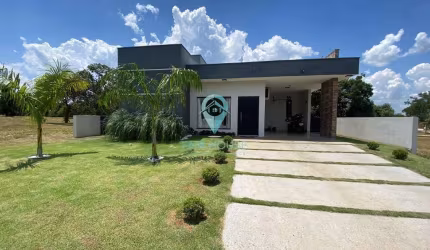 Casa para venda em Estância Turistica de 150.00m² com 3 Quartos, 2 Suites e 6 Garagens