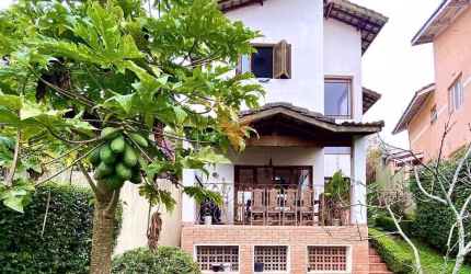 Casa para venda em Moinho Velho de 325.50m² com 4 Quartos, 4 Suites e 2 Garagens