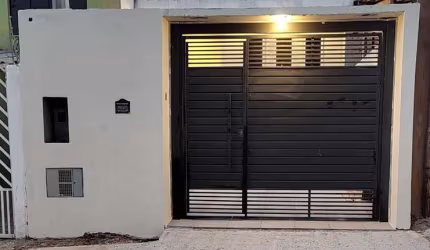 Casa para venda em Jardim Itanguá de 70.00m² com 2 Quartos, 1 Suite e 2 Garagens