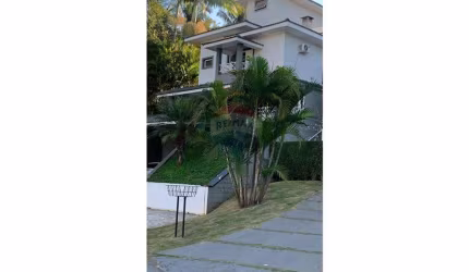 Casa para alugar em Parque Residencial Itapeti de 290.00m² com 3 Quartos e 1 Suite