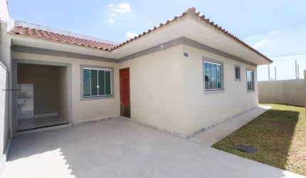 Casa para venda em Veneza de 67.00m² com 3 Quartos e 2 Garagens