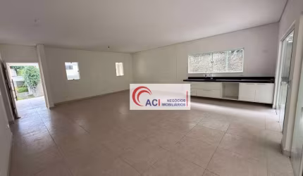 Casa de Condomínio para alugar em Chácara Dos Junqueiras de 198.00m² com 3 Quartos, 1 Suite e 6 Garagens
