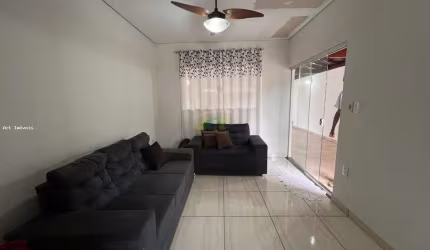 Casa para venda em Vila Mendonça de 170.00m² com 3 Quartos, 1 Suite e 2 Garagens
