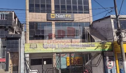 Galpão / Depósito / Armazém para alugar em Taboão de 350.00m²