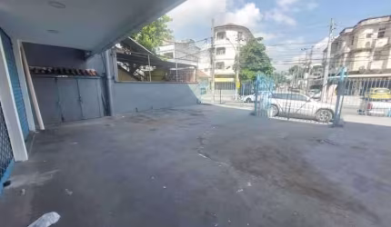 Galpão / Depósito / Armazém para alugar em Ramos de 1000.00m²