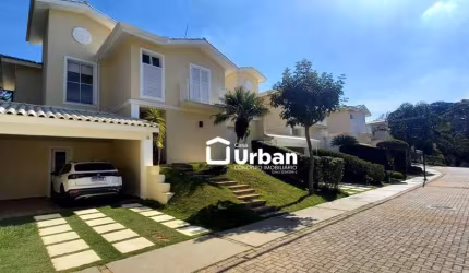 Casa de Condomínio para alugar em Bosque Do Vianna de 238.00m² com 3 Quartos, 3 Suites e 2 Garagens