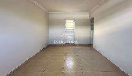 Casa para alugar em Centro de 160.00m² com 3 Quartos