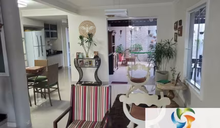 Casa de Condomínio para venda em Parque Villa Flores de 137.00m² com 3 Quartos, 1 Suite e 2 Garagens