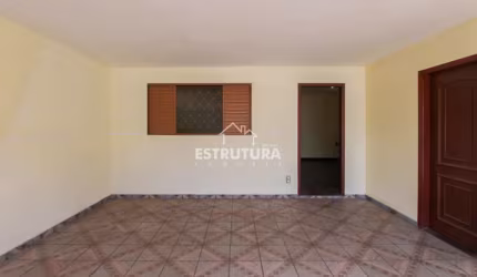 Casa para alugar em Jardim Primavera de 200.00m² com 3 Quartos e 2 Garagens