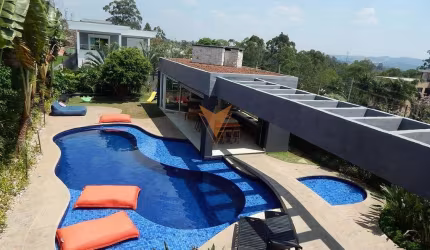 Casa para venda em Chácaras São Carlos de 500.00m² com 4 Quartos, 4 Suites e 5 Garagens