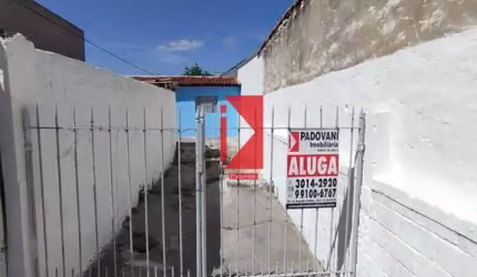 Casa para alugar em Vila Josefina de 50.00m² com 1 Quarto e 1 Garagem
