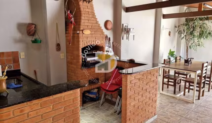 Casa para venda em Parque Residencial Cambuí de 172.00m² com 3 Quartos, 1 Suite e 3 Garagens