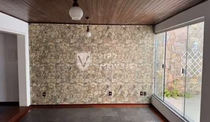 Casa para venda em Jardim Paulistano de 216.00m² com 4 Quartos, 1 Suite e 4 Garagens