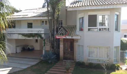 Casa para venda em Vila Nova Socorro de 375.00m² com 4 Quartos, 2 Suites e 4 Garagens