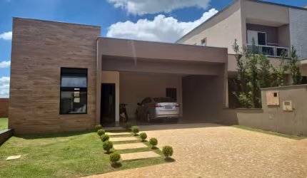 Casa de Condomínio para venda em Jardim Valencia de 292.00m² com 3 Quartos, 3 Suites e 4 Garagens