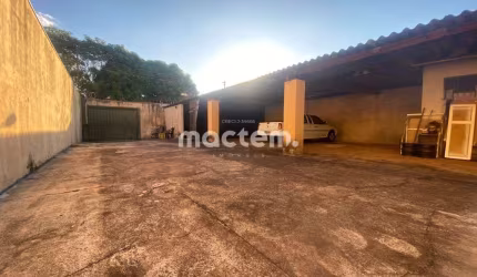 Casa para venda em Parque Residencial Cândido Portinari de 307.00m² com 3 Quartos e 5 Garagens