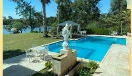 Casa para venda em Lago Azul  de 1400.00m² com 5 Quartos e 5 Suites