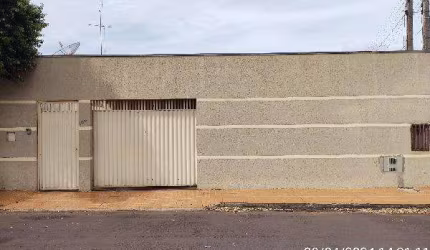 Casa para venda em Primavera de 278.00m² com 2 Quartos e 2 Garagens