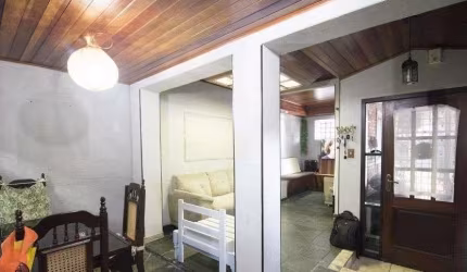Sobrado para venda e aluguel em Jardim Bela Vista de 98.00m² com 2 Quartos, 2 Suites e 1 Garagem
