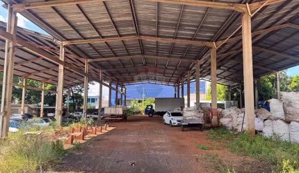 Galpão / Depósito / Armazém para alugar em Parque Industrial Lagoinha de 750.00m²