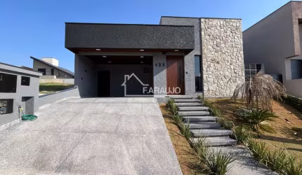 Casa de Condomínio para venda em Green Valley de 305.00m² com 3 Quartos, 3 Suites e 4 Garagens