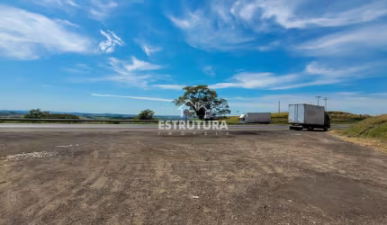 Galpão / Depósito / Armazém para alugar em Jardim Anhangüera de 4000.00m²