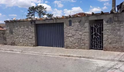Casa para venda em Jardim Das Cerejeiras de 167.00m² com 6 Quartos, 1 Suite e 3 Garagens