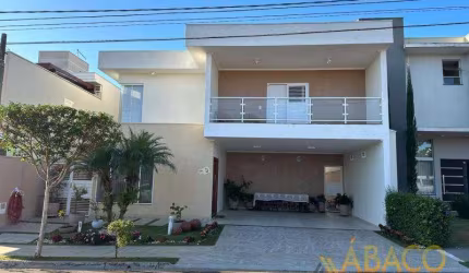 Sobrado para venda em Loteamento Habitacional São Carlos 1 de 260.00m² com 4 Quartos, 4 Suites e 4 Garagens