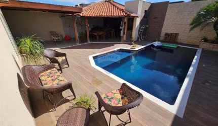 Casa para venda em Residencial Real Parque de 200.00m² com 3 Quartos, 2 Suites e 2 Garagens