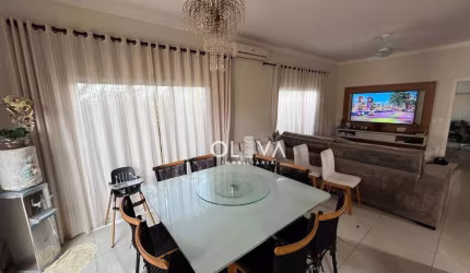 Casa de Condomínio para venda em Village Provence de 214.00m² com 4 Quartos, 4 Suites e 4 Garagens