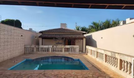 Casa para venda em Chácara Nova Odessa de 332.00m² com 3 Quartos, 1 Suite e 6 Garagens