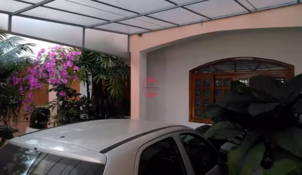 Casa para venda em Cidade Luiza de 234.00m² com 4 Quartos, 1 Suite e 2 Garagens