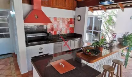 Sobrado para venda e aluguel em Medeiros de 200.00m² com 4 Quartos, 1 Suite e 4 Garagens