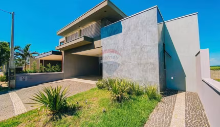 Casa de Condomínio para venda em Jardim Alvorada de 218.70m² com 3 Quartos, 3 Suites e 2 Garagens