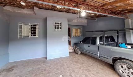 Casa para venda em São Gabriel de 100.00m² com 3 Quartos e 2 Garagens