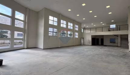 Galpão / Depósito / Armazém para alugar em Terras De Santa Bárbara de 360.00m² com 12 Garagens