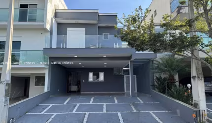 Sobrado para venda em Vila Moraes de 172.00m² com 3 Quartos, 3 Suites e 4 Garagens
