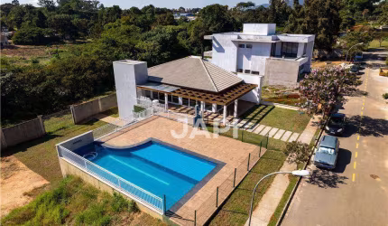 Casa de Condomínio para venda em Medeiros de 235.00m² com 4 Quartos, 3 Suites e 6 Garagens
