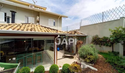 Casa de Condomínio para venda em Medeiros de 157.00m² com 4 Quartos, 1 Suite e 3 Garagens