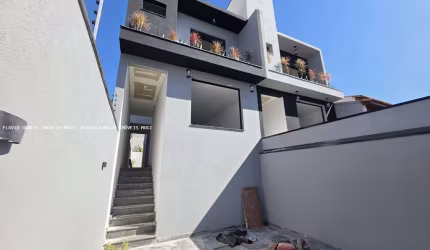 Sobrado para venda em Braz Cubas de 150.00m² com 3 Quartos, 1 Suite e 2 Garagens