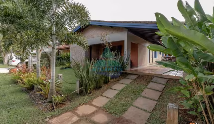 Casa para venda em Condomínio Lagoinha de 188.00m² com 4 Quartos, 2 Suites e 4 Garagens