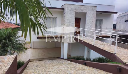 Sobrado para venda e aluguel em Jardim Imperial Hills Iii de 330.00m² com 3 Quartos, 1 Suite e 4 Garagens