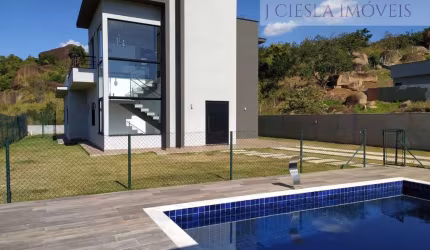 Casa de Condomínio para venda em Horizonte Azul Ii de 218.00m² com 4 Quartos, 2 Suites e 10 Garagens