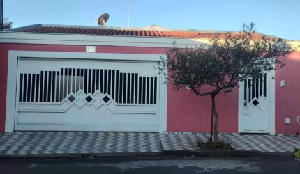 Casa para venda em Palmeiras de 250.00m² com 3 Quartos, 1 Suite e 2 Garagens