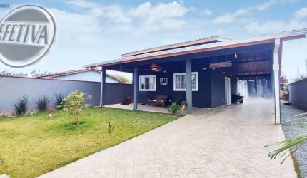 Casa para venda em Guaratuba de 182.00m² com 3 Quartos e 2 Garagens