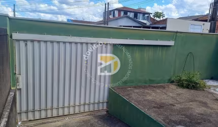 Casa para venda em Parque Das Laranjeiras de 114.00m² com 3 Quartos e 2 Garagens