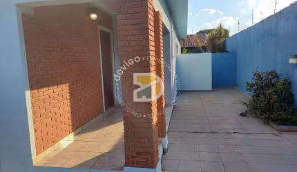 Casa para venda em Nova Mogi de 168.00m² com 3 Quartos, 1 Suite e 3 Garagens