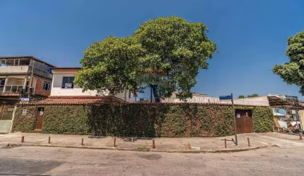 Casa para venda em Curicica de 600.00m² com 3 Quartos, 1 Suite e 3 Garagens