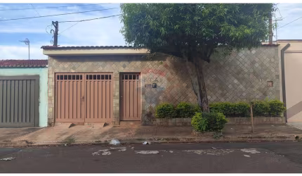 Casa para venda em Jardim Manoel Penna de 116.00m² com 3 Quartos, 2 Suites e 2 Garagens