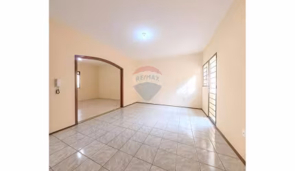 Casa para venda em Jardim Universitário de 190.00m² com 4 Quartos e 2 Suites